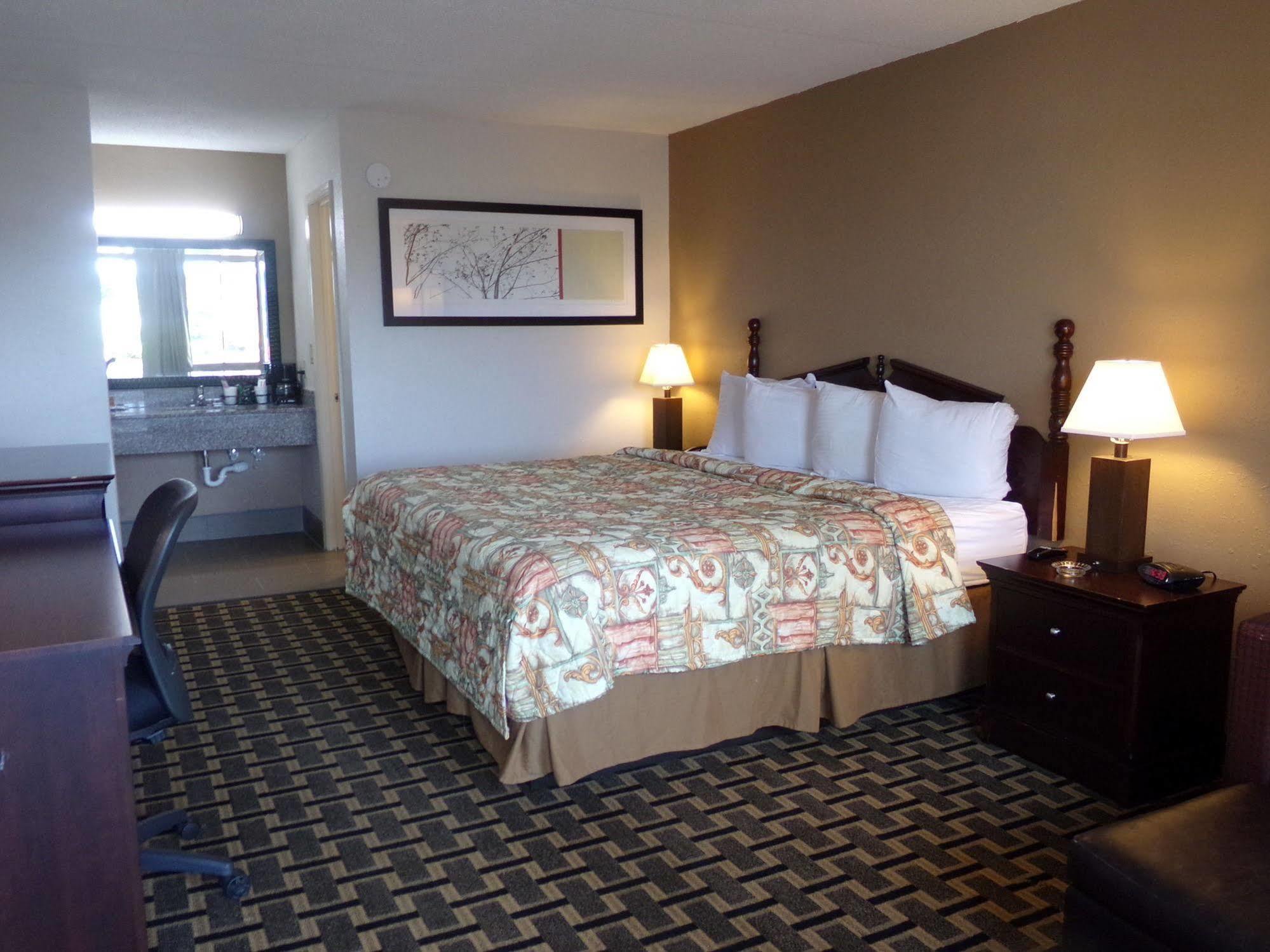 Regency Inn Monroeville Exterior foto
